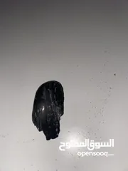  3 حجر كريم اسود