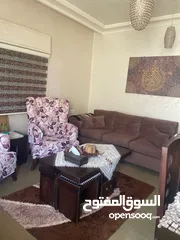  4 طقم كنب فاخر + طاولة سفرة