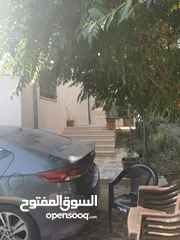  5 بيت مستقل للبيع
