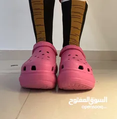 7 كروكس crocs حذاء رياضي/ شبشب بكعب عالي مريح وعصري