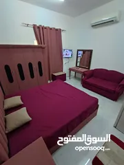  2 غرفه وحمام في العذيبه قريب شيشه شيل علي طريق المطار
