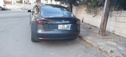  8 تيسلا مودل 3 موديل 2021 لون فيراني ممشى قليل  بسعر مغري