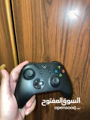  6 Xbox one x استعمال خفيف مع العاب