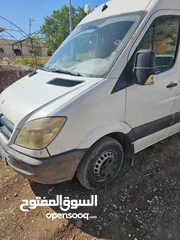  6 باص مرسيدس 519 للبيع شطب رسمي