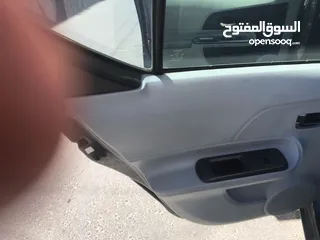  9 تويوتا بريوس 2013