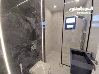  13 شقة غير مفروشة للبيع ( Property ID : 39054 )