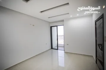  7 شقه مميزه 120م في ابو علندا بتشطيب ملوكي مع هديه مطبخ راكب امكانية التقسيط مع المالك