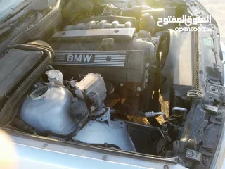  4 بي أم 525 BMW