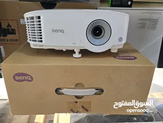  1 Benq Projetor use with remote and box and hdmi cable like new for sale