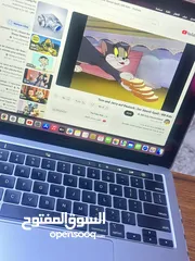  2 ماك بوك بعده بالكارتون مستعمل قليل