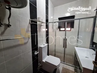  16 شقة طابقية للايجار في شارع عبدالله غوشة بمساحة بناء 200م