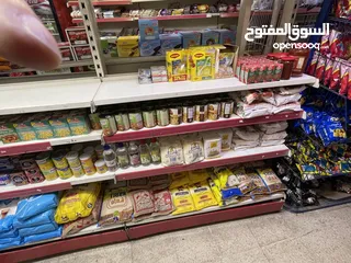  11 سوبر ماركت للبيع  قائم بموقع مميز وحيوي وسكني ودوائر حكوميه ومدرسه وبجواره 7 مصانع