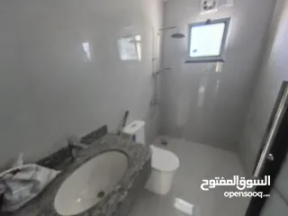  8 عرض خاص احجز شقتك مطلة على الشارع الرائيسي موقع ممتاز. #شقة سكنية راقية جدا للبيع