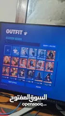  1 FORTNITE ACCOUNT WITH BLACK KNIGHT AND MORE RARE SKINS