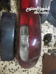  4 قطع غيار سيارات مستعملة