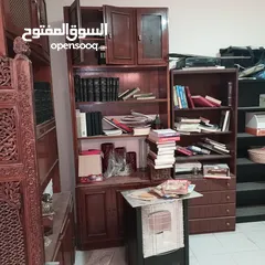  1 مكتبة للبيع