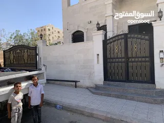  11 شبه فيلا للإيجار في ماركا الشمالية