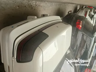  5 بونتيك جراند بركس سيارة ماشاء الله  مش ناقصة برغي