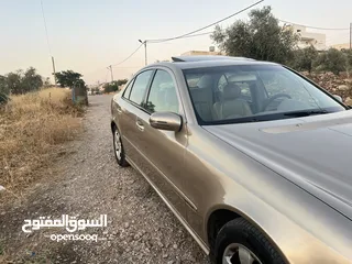 11 مرسيدس E200 موديل 2003 للبيع