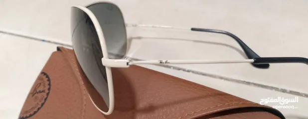  2 نظارات للبيع