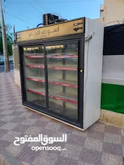  3 ثلاجة عرض ومطاحن قهوة وبهارات للبيع بسعر مغري جدا
