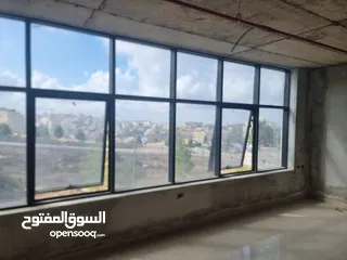  4 طابق تجاري للبيع في الطيرة