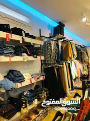  4 بضاعة محل ملابس نساء وأطفال