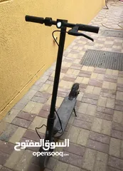  1 E-scooter (for trade - للمقايضة) سكوتر كهرباء