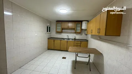  1 شقة فارغة - مرج الحمام - 2نوم -