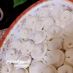  22 كبة وكعك بالتمر وورق عنب