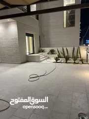  23 شقة طابق ارضي مدخل مستقل للبيع جنوب الراهبات مساحة 165 متر مع حديقة وكراج خاص قرب كلية غرناطه