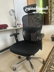  1 كرسي مكتب -