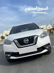  4 Nissan Kicks , excellent condition