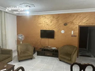  19 شقة مفروشة للايجار