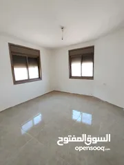  3 شقه للبيع الطيره خلف مدرسه زياد ابو عين