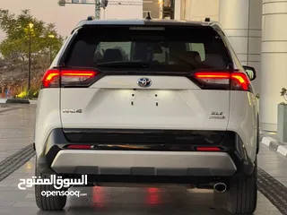 4 سياره البيع تويوتا R4