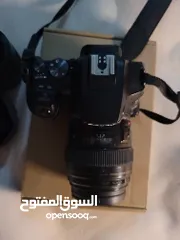  2 كاميرا كانون 250d شبه جديدة استعمال خفيف
