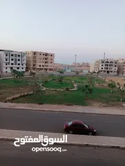  4 شقه للبيع في مدينه الشروق المنطقه الرابعه 225م