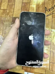  2 ايفون اكس اس ماكس 256 جيجا بسعر حررق