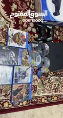  1 PS4 slim 500gb + 2 controllers + video games