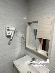  1 سشوار مع قاعدة جدارية ماركة انزو ENZO