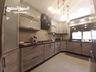  8 شقة مفروشة للإيجار في الدوار الخامس  ( Property 34242 ) سنوي فقط