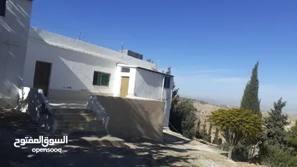  5 بيت مستقل للبيع