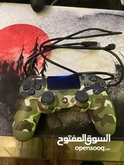  1 PS4 controller