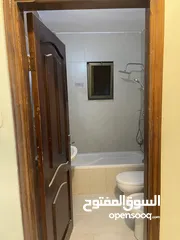  21 شقه بمدخل مستقل فاخره ومميزه  طابق ارضي مجمع عمان جديد