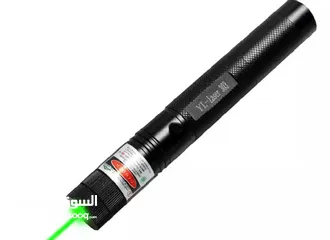  4 قلم مؤشر ليزر شحن  نمط شعاع: خط مستمر.  ضوء اللون:اخضر  نمط الضوء: شعاع ضوء واحد (نقطة واحدة)  الطول