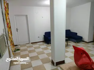  7 70م أمام مترو الجيزة ثانى نمرة من الهرم العمومى