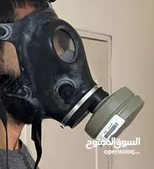  5 أقنعة غاز جديده بالكرتونه كمامه