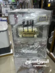 1 ماكنة بوظة وعصير سلاش للبيع