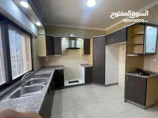  8 شقه فارغه فاخره للإيجار الجندويل  ، 130 متر